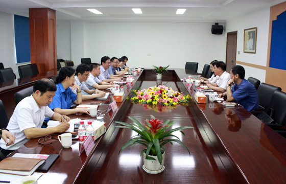 省統(tǒng)計局黨組成員、省地方統(tǒng)計調(diào)查局局長王當齡來上上電纜調(diào)研